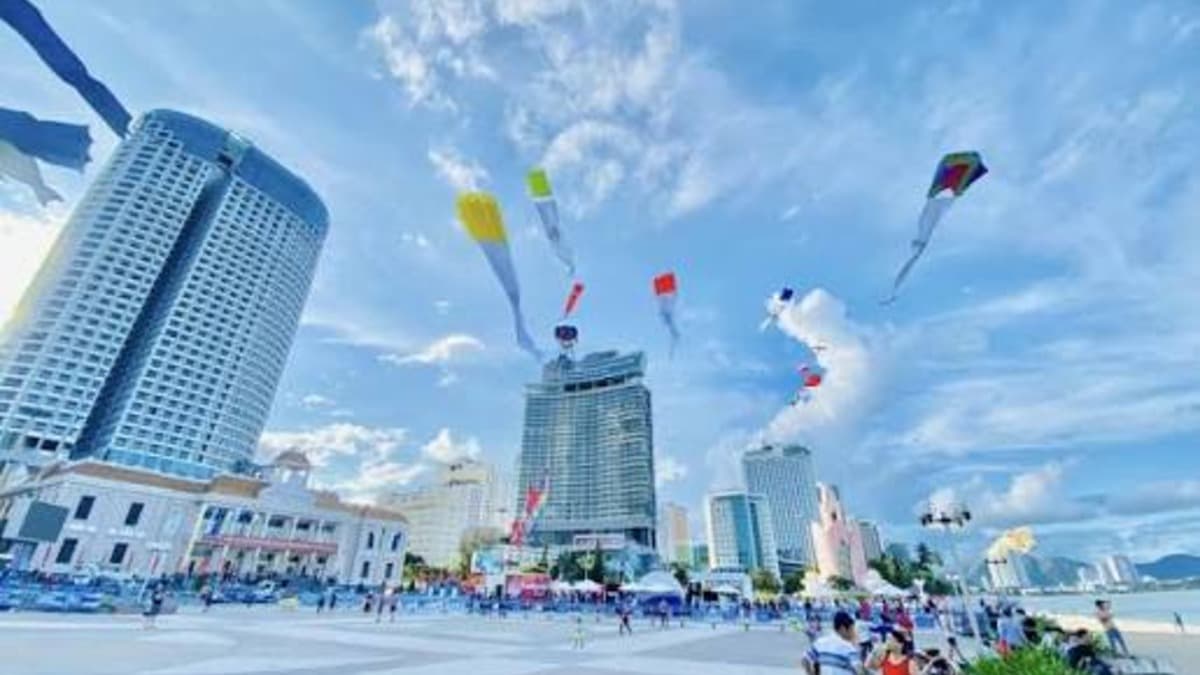 Quảng trường 2 tháng 4 - ảnh địa điểm 3