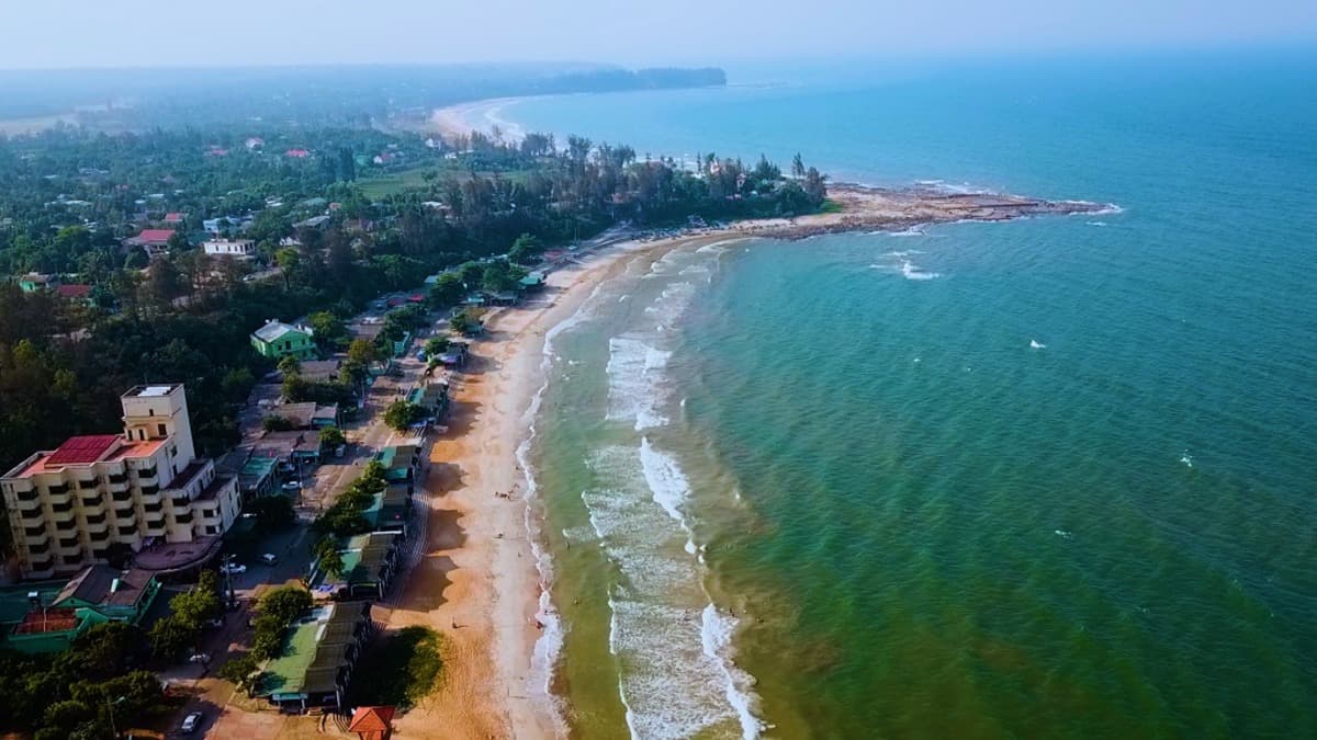 Bãi biển Cửa Tùng - location photo 1
