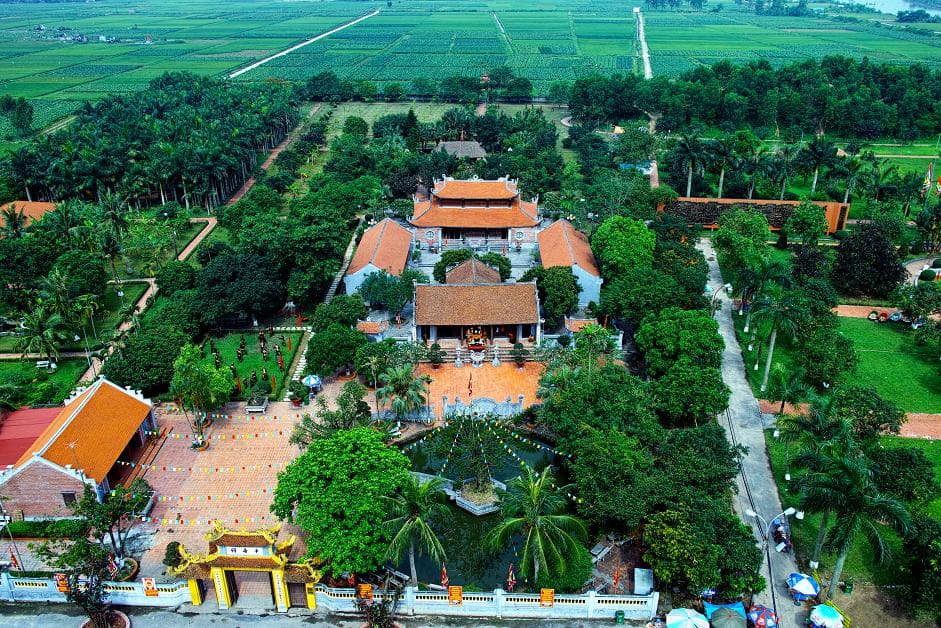 Trang Trinh Nguyen Binh Khiem Temple - location photo 3