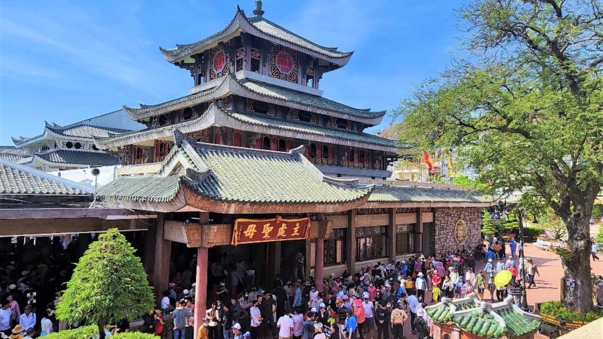 Miếu bà Chúa Xứ Núi Sam - ảnh địa điểm 2