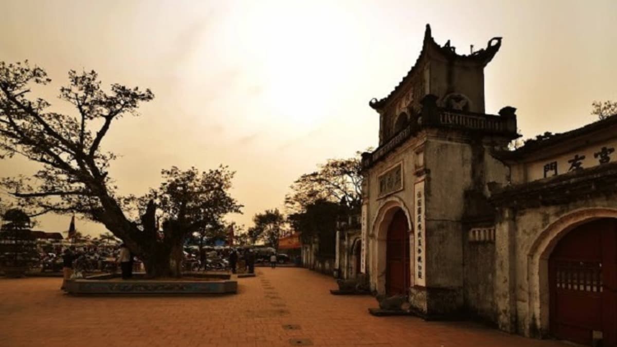 쩐 사원 (Đền Trần)