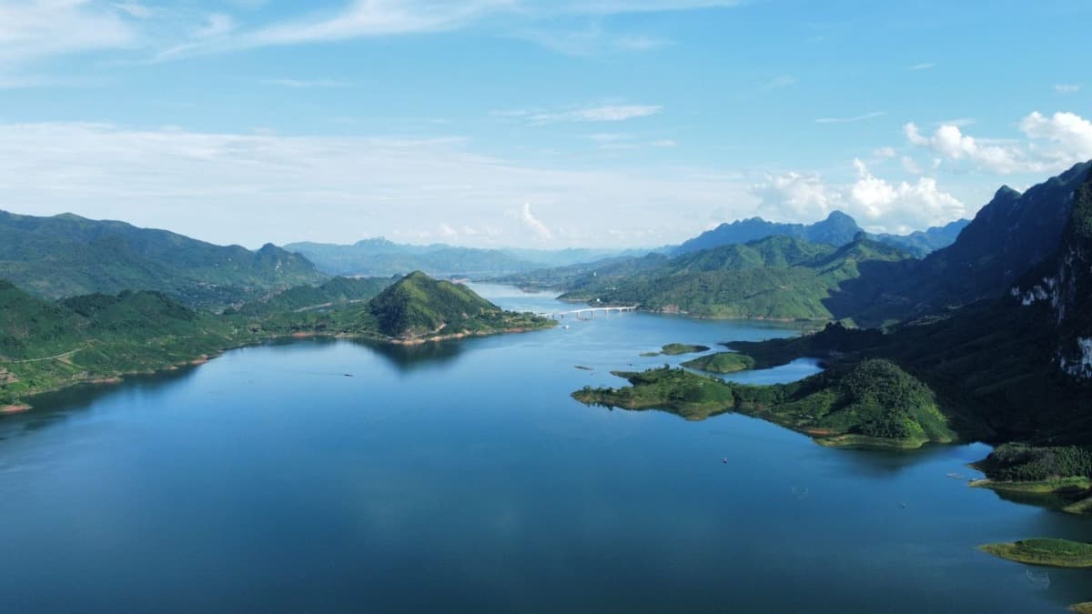 Vịnh Uy Phong - Quỳnh Nhai - location photo 3