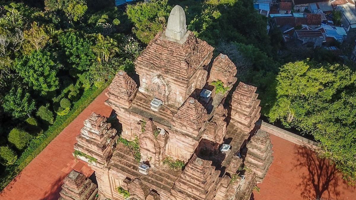 Nhan Tower - location photo 4