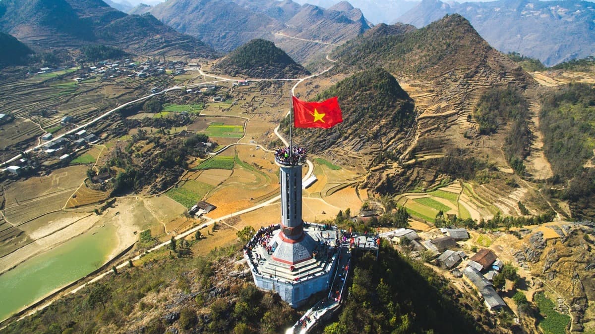 Cột cờ Lũng Cú - ảnh địa điểm 2