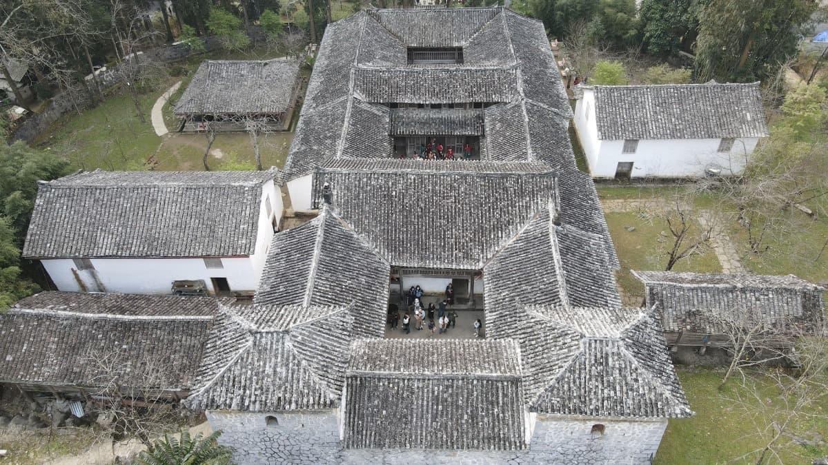 Hmong King Palace - ảnh địa điểm 5