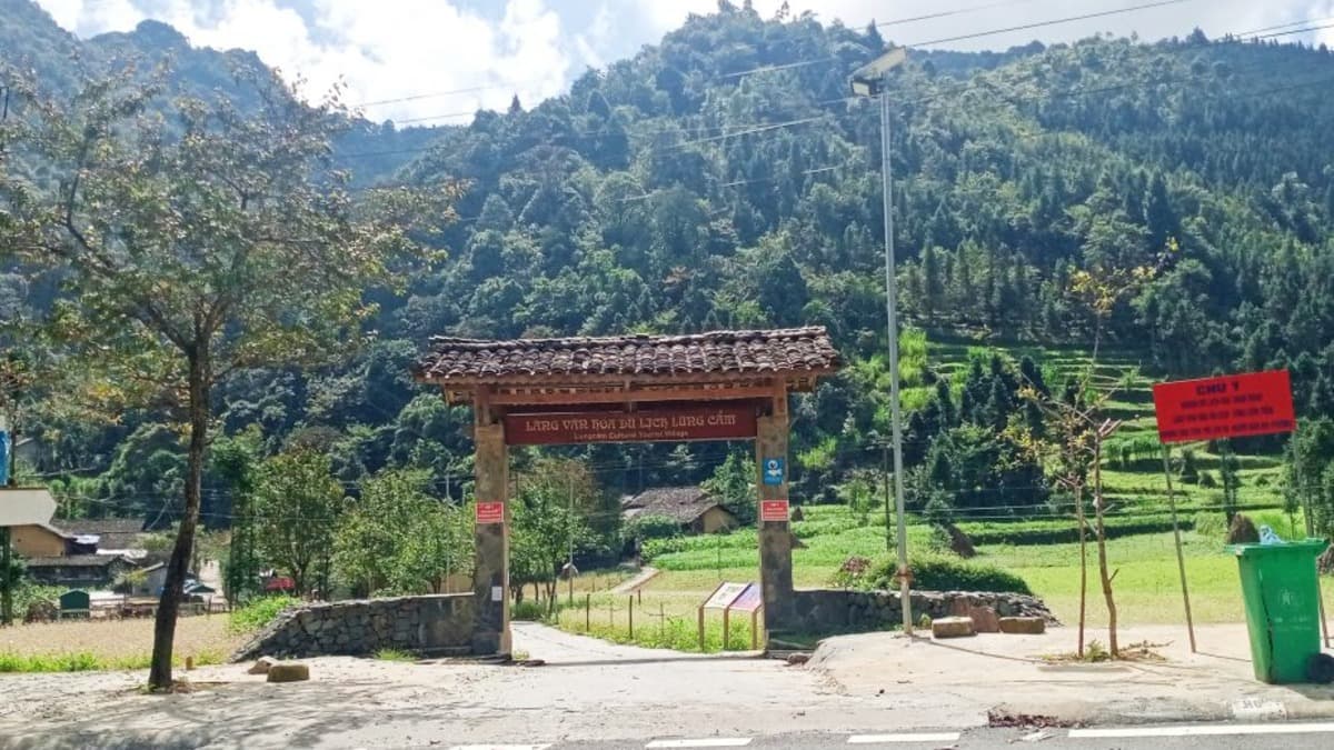 Làng văn hóa du lịch Lũng Cẩm - location photo 4