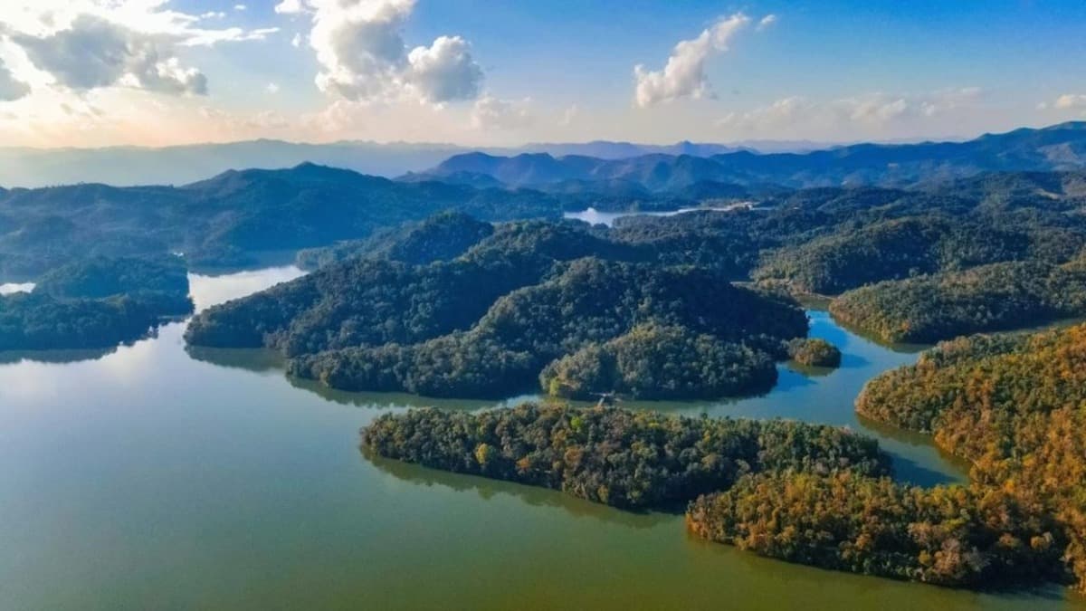 Pa Khoang Lake - location photo 3