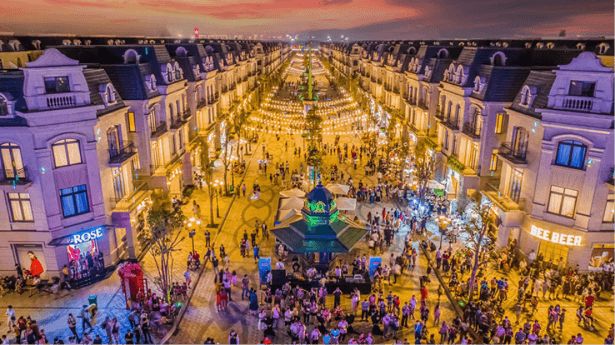 Place de la Cité de la Lumière (Quảng Trường Kinh Đô Ánh Sáng) - ảnh địa điểm 3