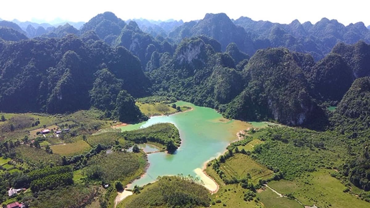 Nong Dung Lake - Huu Lien