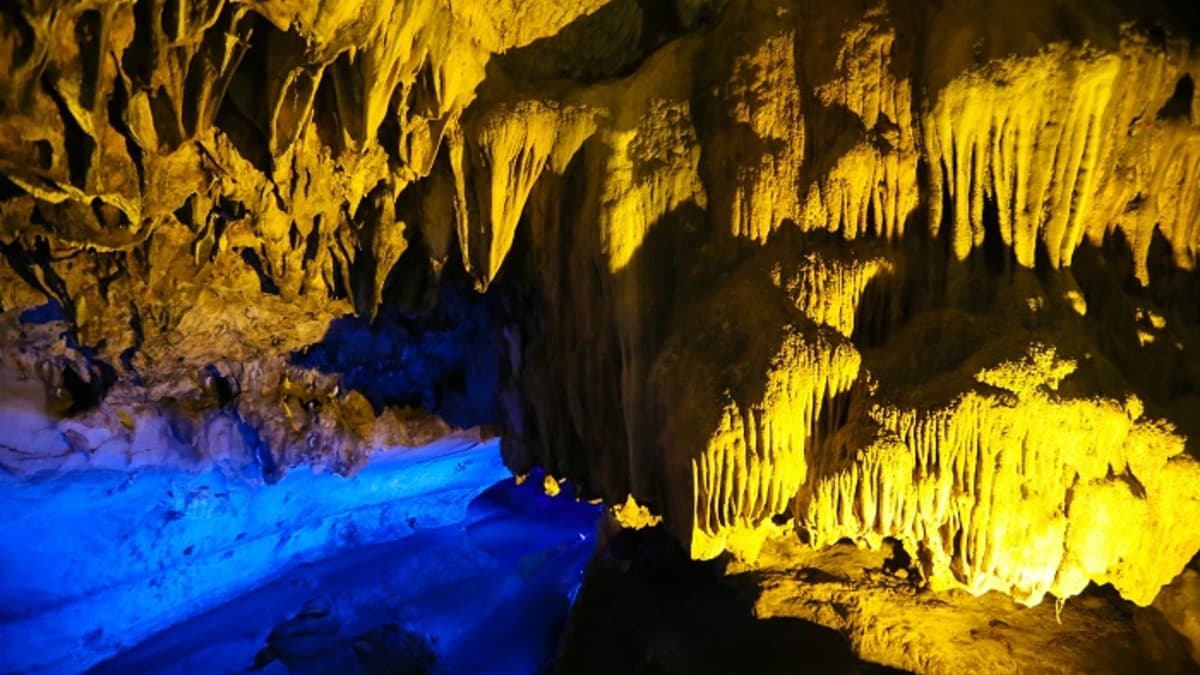 Nhi Thanh Cave