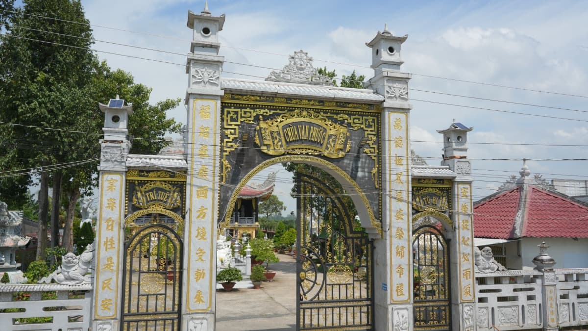 반프억 사원 (Chùa Vạn Phước) - ảnh địa điểm 2