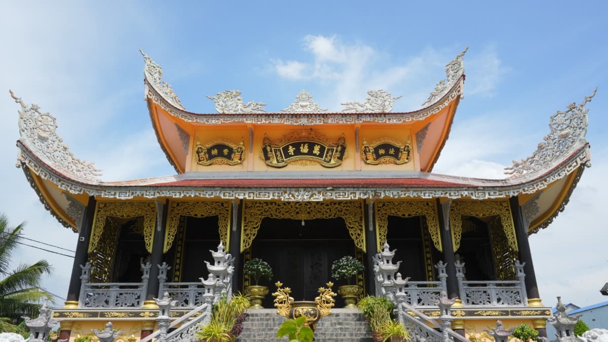 Van Phuoc Pagoda
