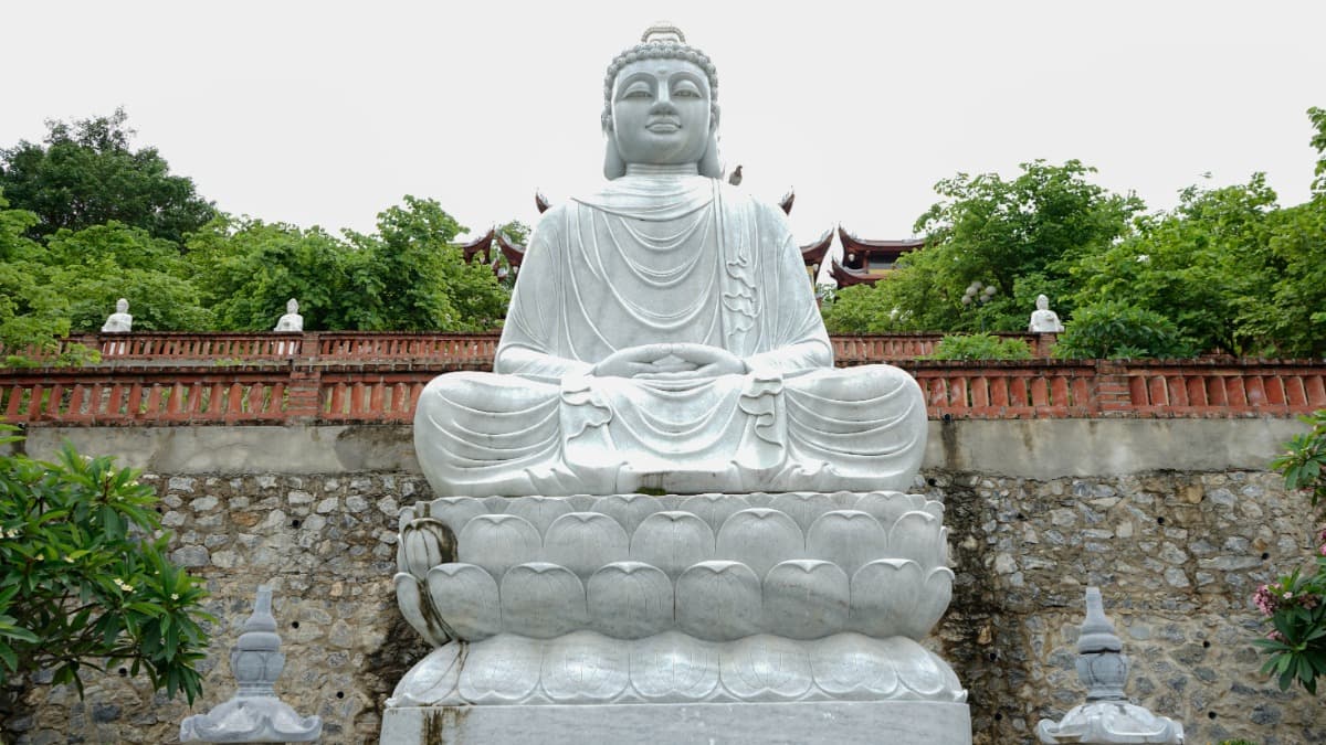 린꽝 사원 (Chùa Linh Quang) - ảnh địa điểm 2