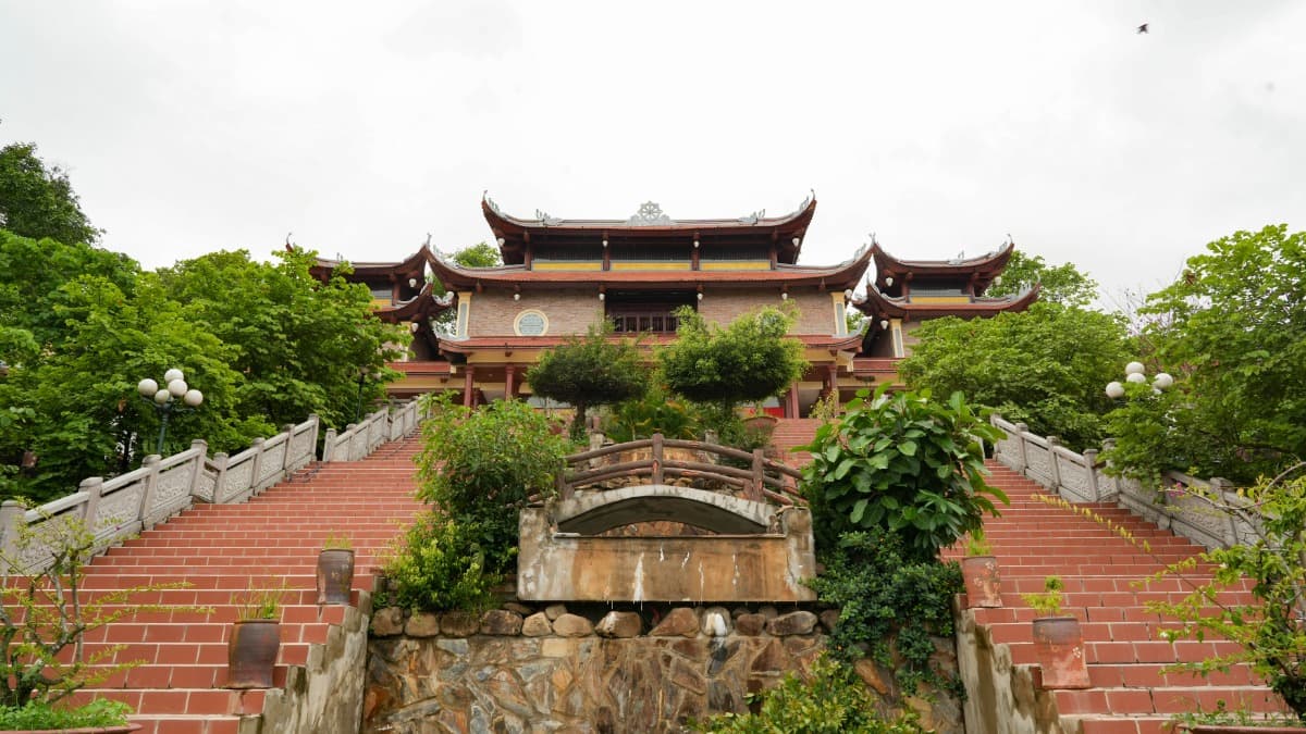 Pagoda Linh Quang