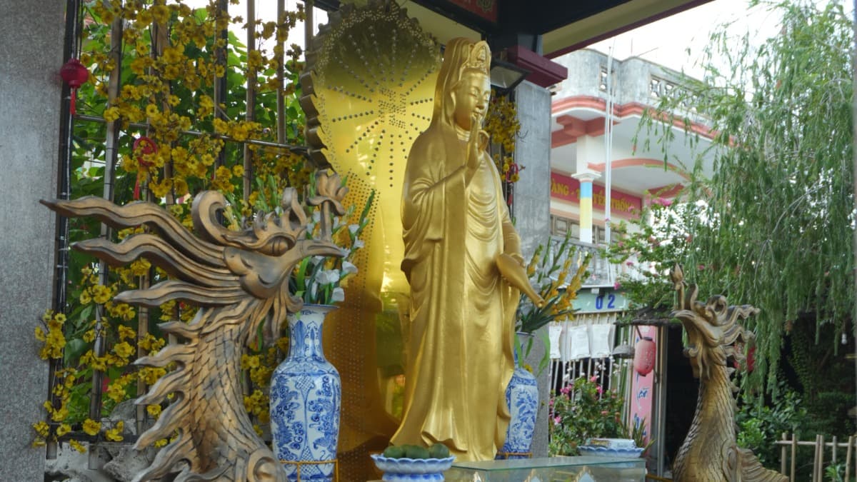 Hồ Sơn Cổ Tự - ảnh địa điểm 6
