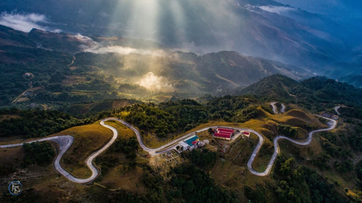 마우선 산 (Núi Mẫu Sơn)