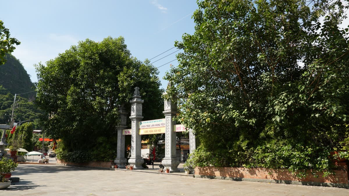 竹林杭鉄寺 (Chùa Trúc Lâm Hàng Tếch)