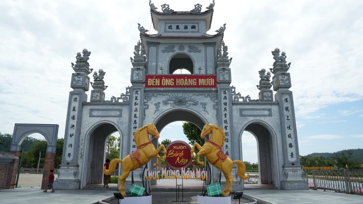 Ong Hoang Muoi Temple - location photo 3