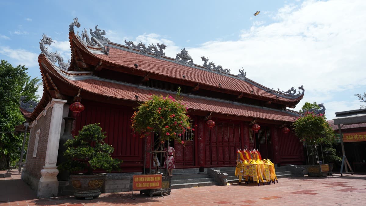 Ong Hoang Muoi Temple - location photo 2