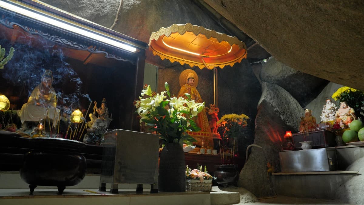 Chùa Hang - Linh Sơn Long Châu Tự - ảnh địa điểm 4