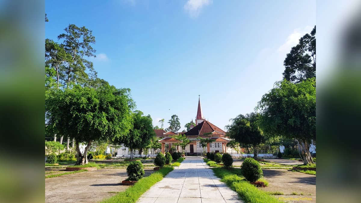 Nhà Thờ Giáo Xứ Cái Nhum - ảnh địa điểm 5