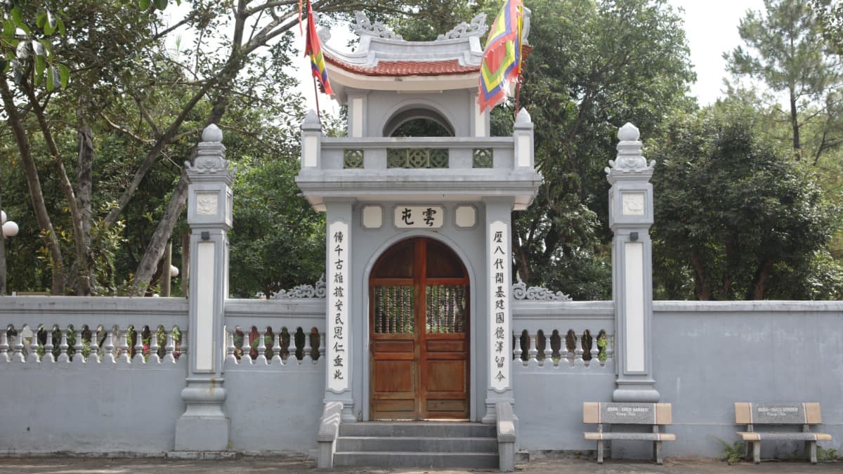안신 사원 (Đền An Sinh) - ảnh địa điểm 3
