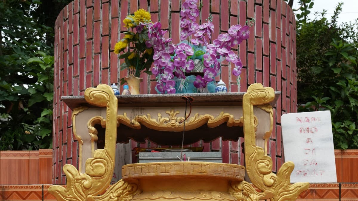 킴리엔 사원 (Chùa Kim Liên)