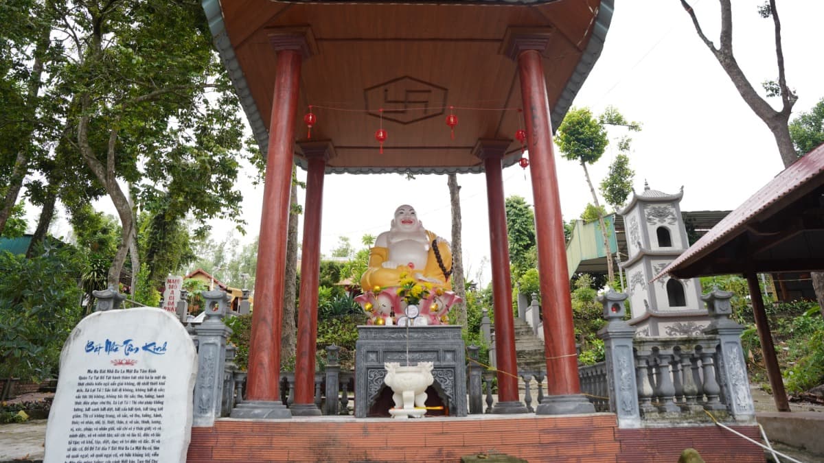 Kim Lien Pagoda - location photo 5
