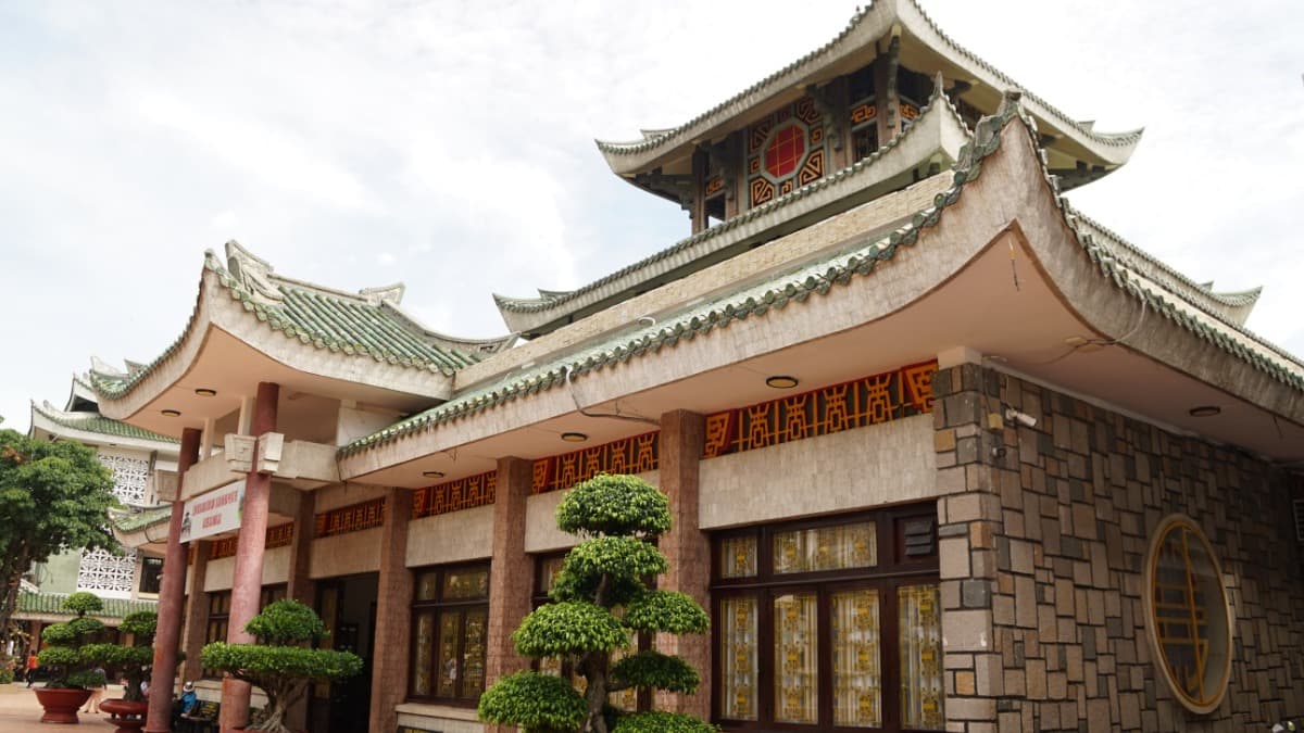 Temple de la Dame du Pays (Miếu Bà Chúa Xứ) du mont Sam