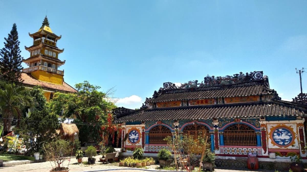 Pagoda Phuoc Hung - ảnh địa điểm 3