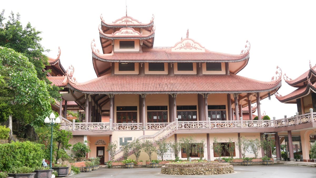 Chùa Cái Bầu