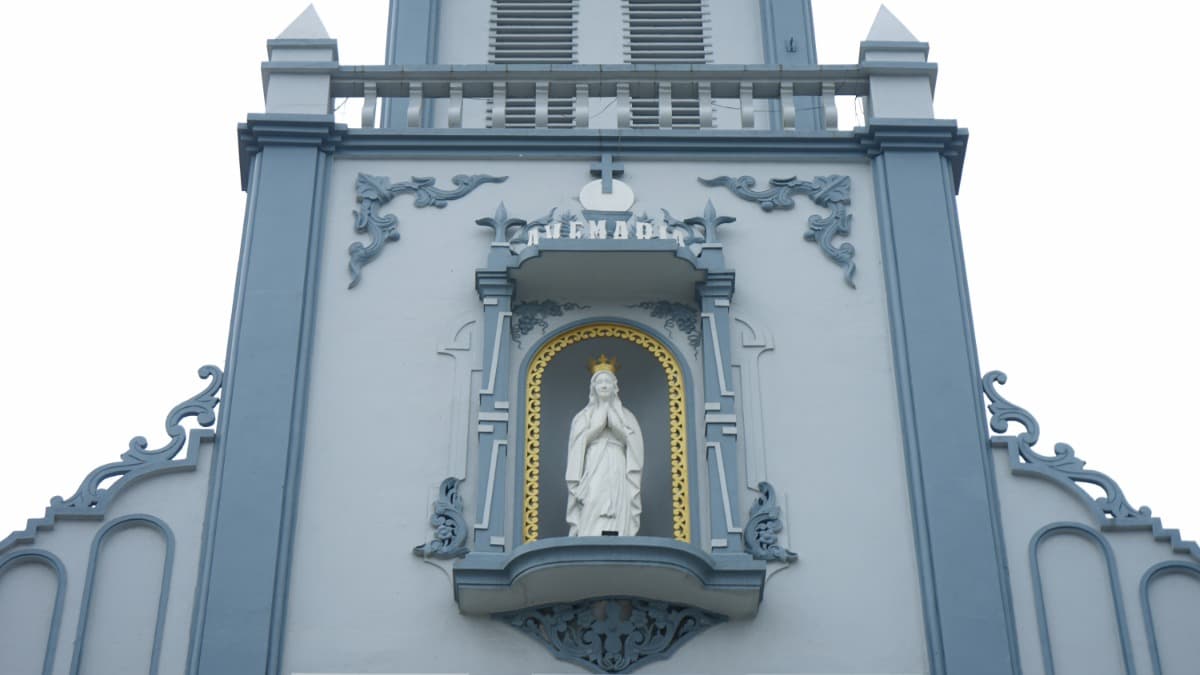 Église de la paroisse de Hòn Gai - ảnh địa điểm 2