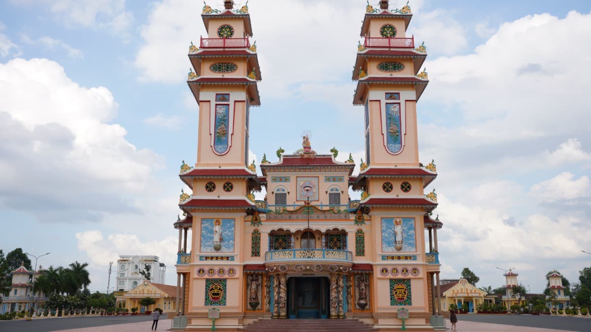 Santa Sede di Tây Ninh - ảnh địa điểm 1