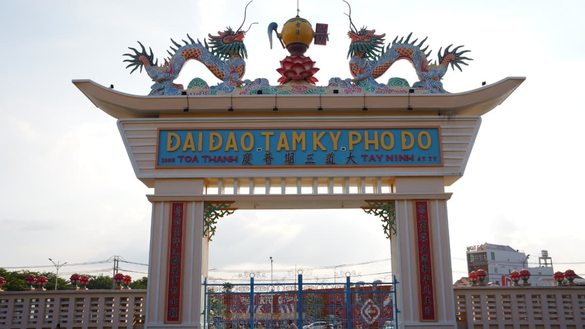 Santa Sede di Tây Ninh - ảnh địa điểm 4