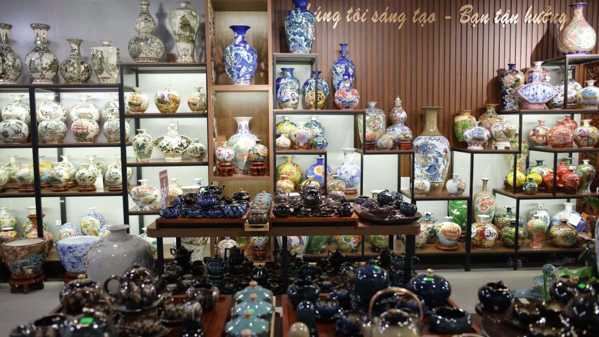 Bat Trang Pottery Village - location photo 5