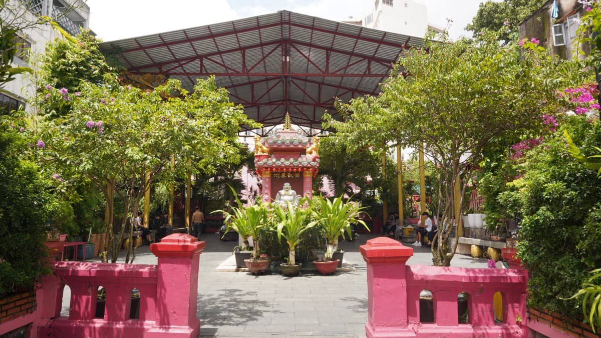 Pagode de l'Empereur de Jade (Chùa Ngọc Hoàng) - ảnh địa điểm 2