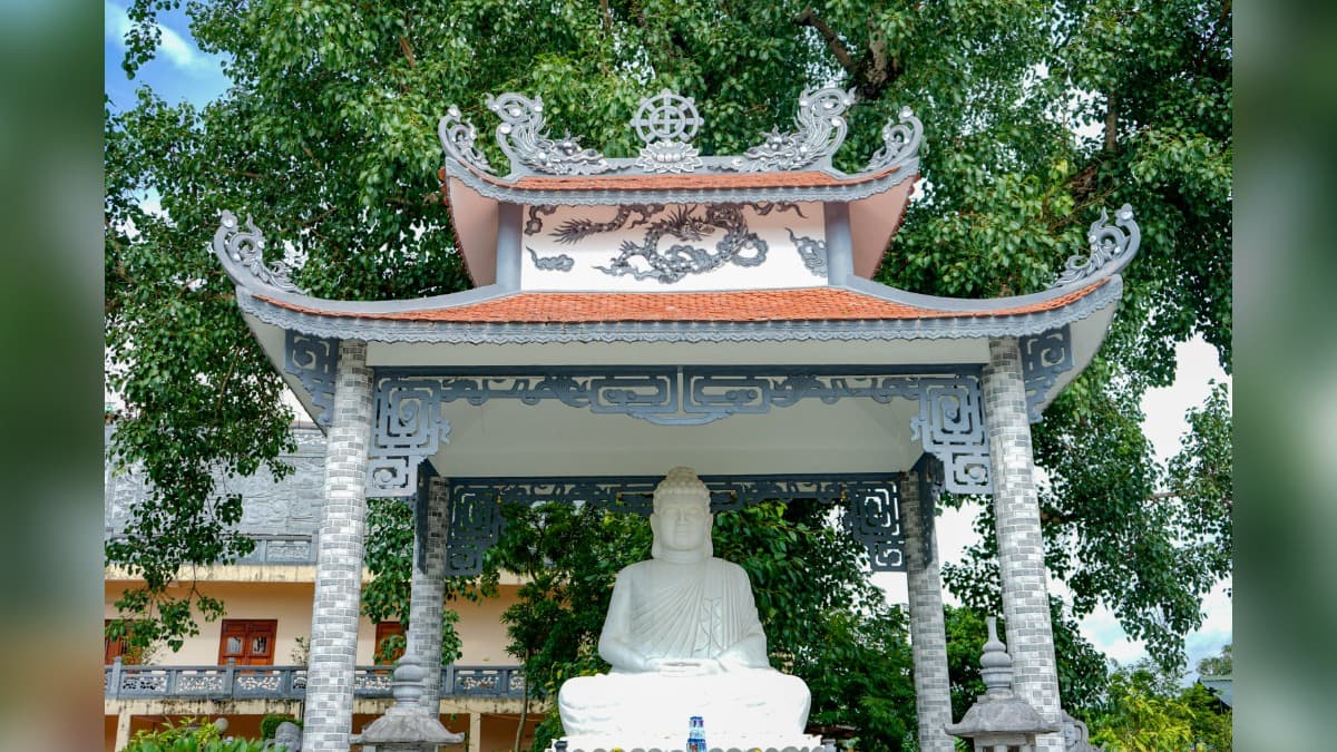 Pagode Linh Sơn - ảnh địa điểm 1