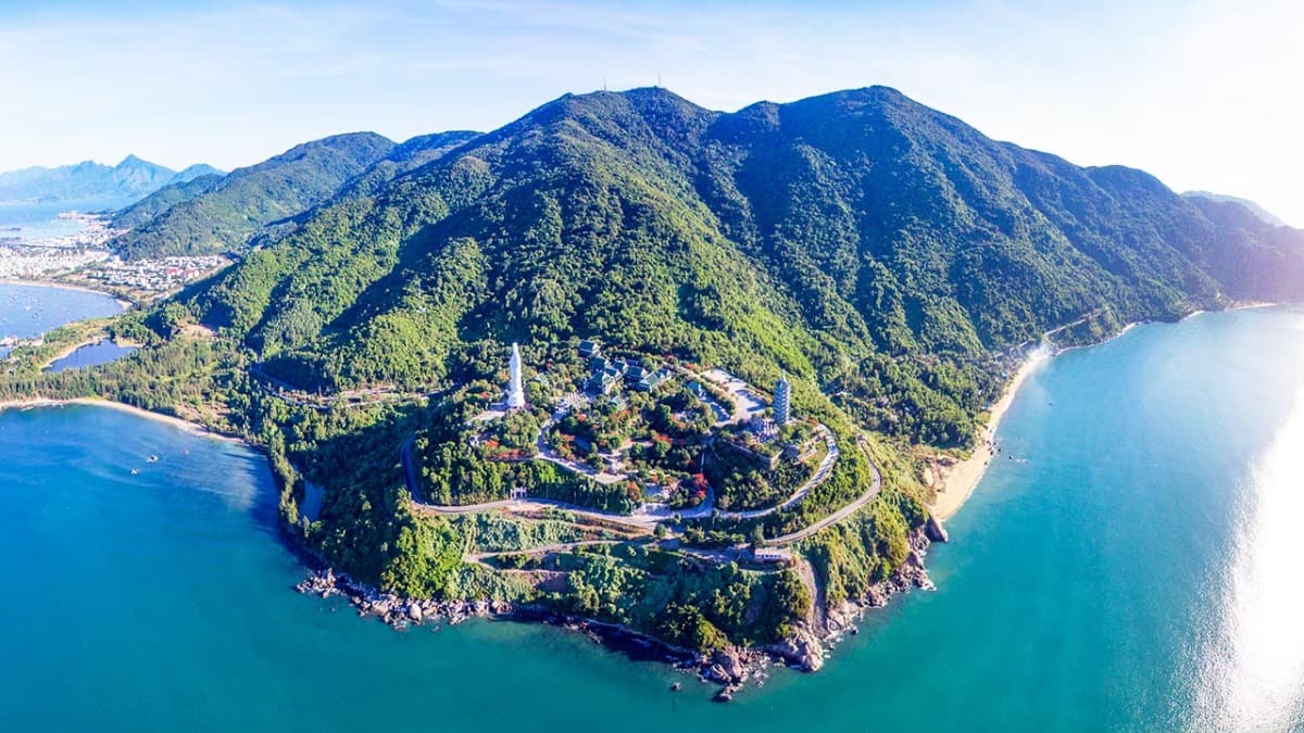 Son Tra Peninsula