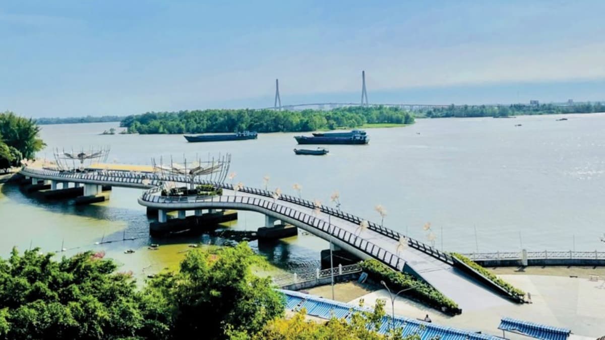 Can Tho Pedestrian Bridge - location photo 5