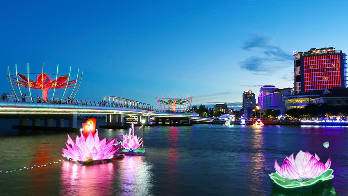 Can Tho Pedestrian Bridge - location photo 2