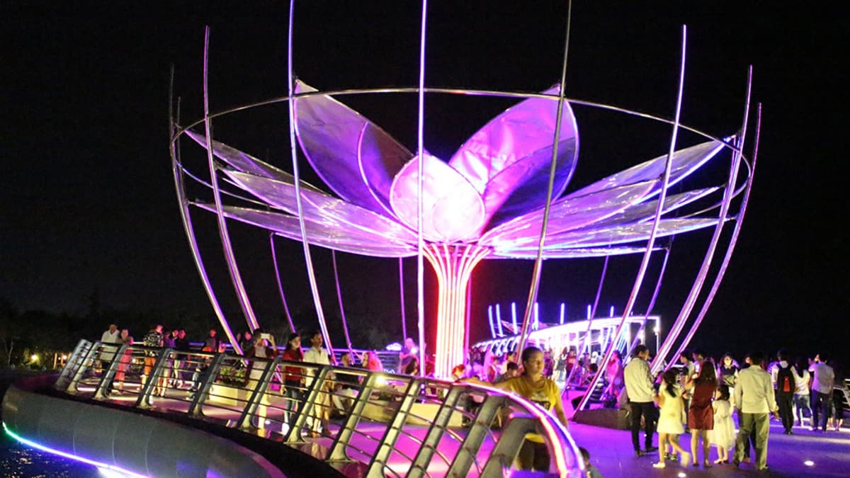 Can Tho Pedestrian Bridge - location photo 3