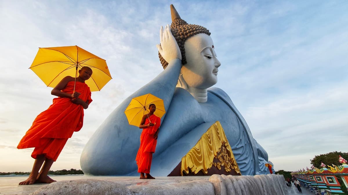 Pagode Wat Pătum Wôngsa Som Rong