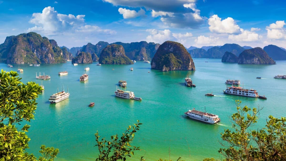 Ha Long Bay