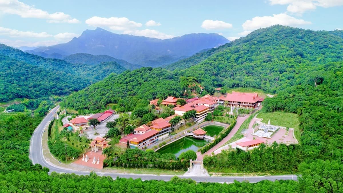 Yen Tu Mountain - location photo 5