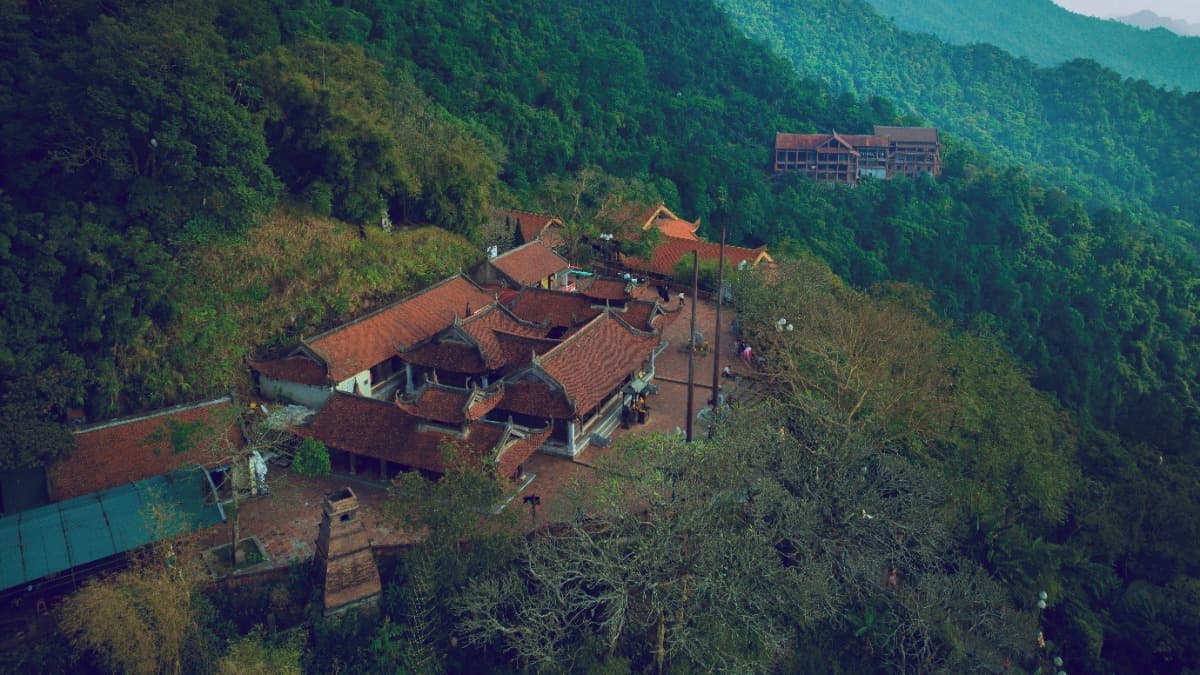 Yen Tu Mountain