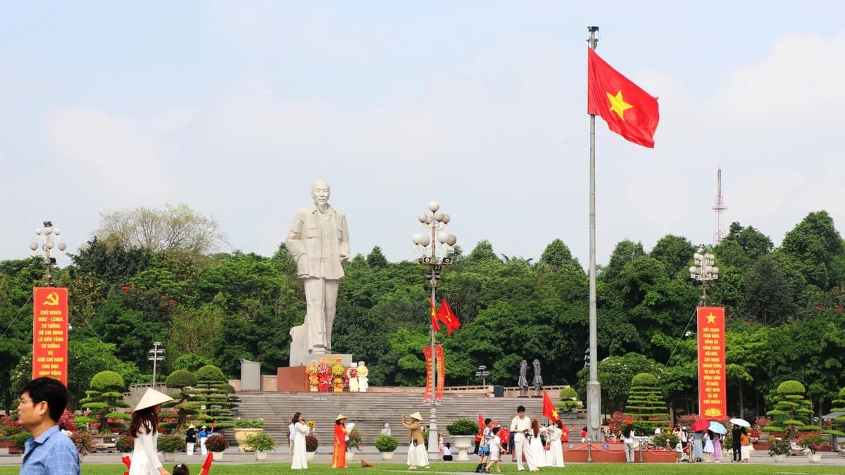 호치민 광장 및 호치민 주석 동상 - ảnh địa điểm 5