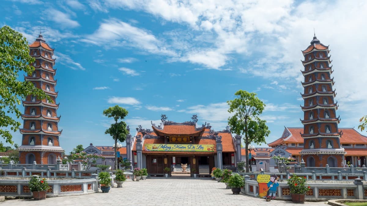 Chùa Hoằng Phúc - ảnh địa điểm 2