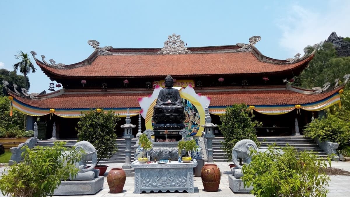 Hang Pagoda (Kim Son Tu)