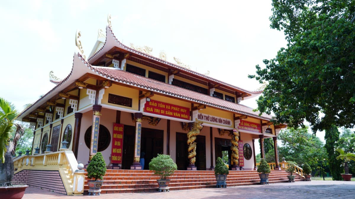 Đền thờ Lương Văn Chánh