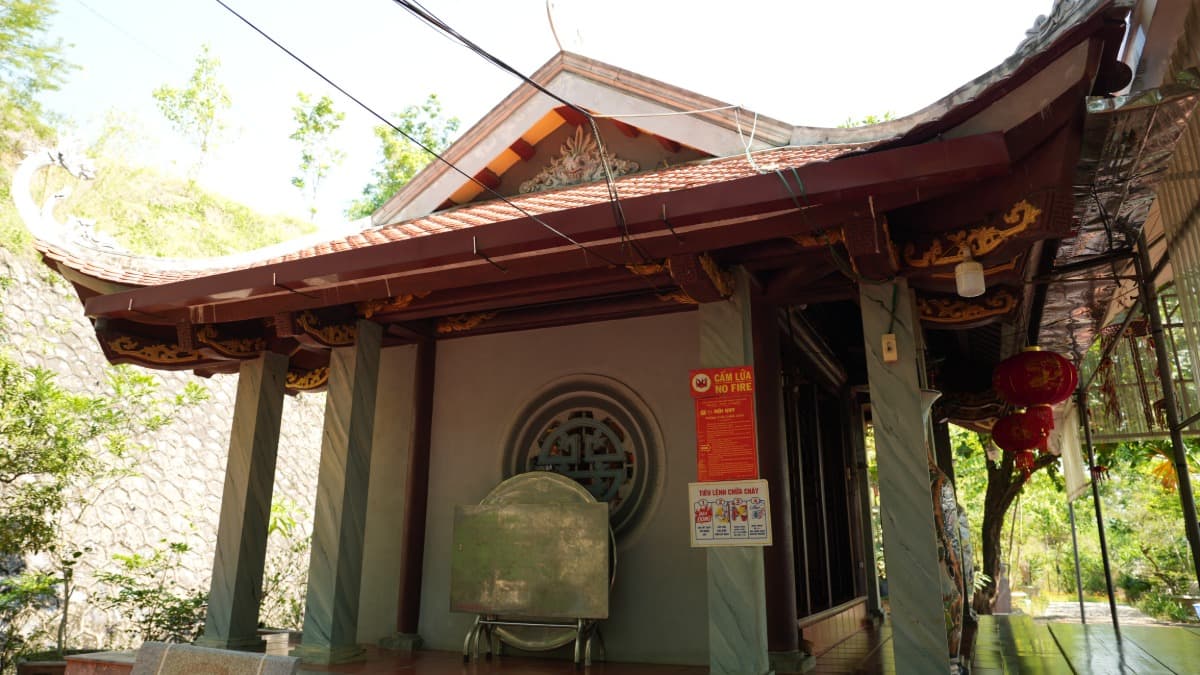 Nang Han Temple